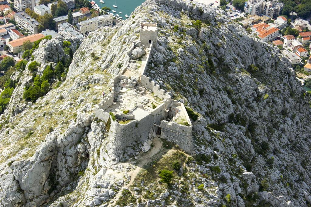 Inn By The River Omiš Exterior foto